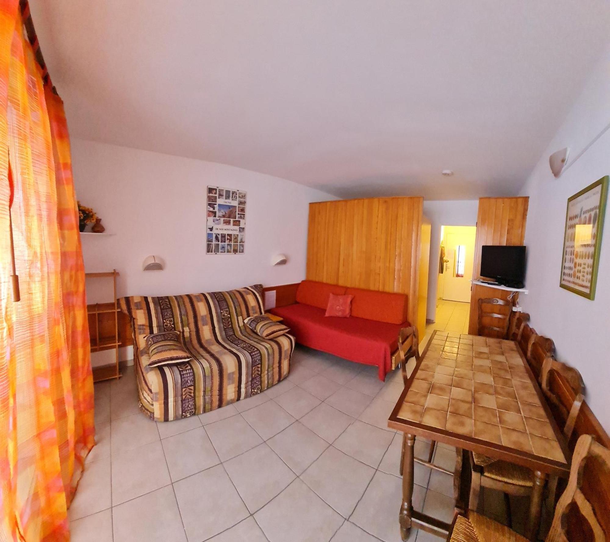 Appt Pied Pistes Et Centre Station Superdevoluy Chez Locasoleil Apartment