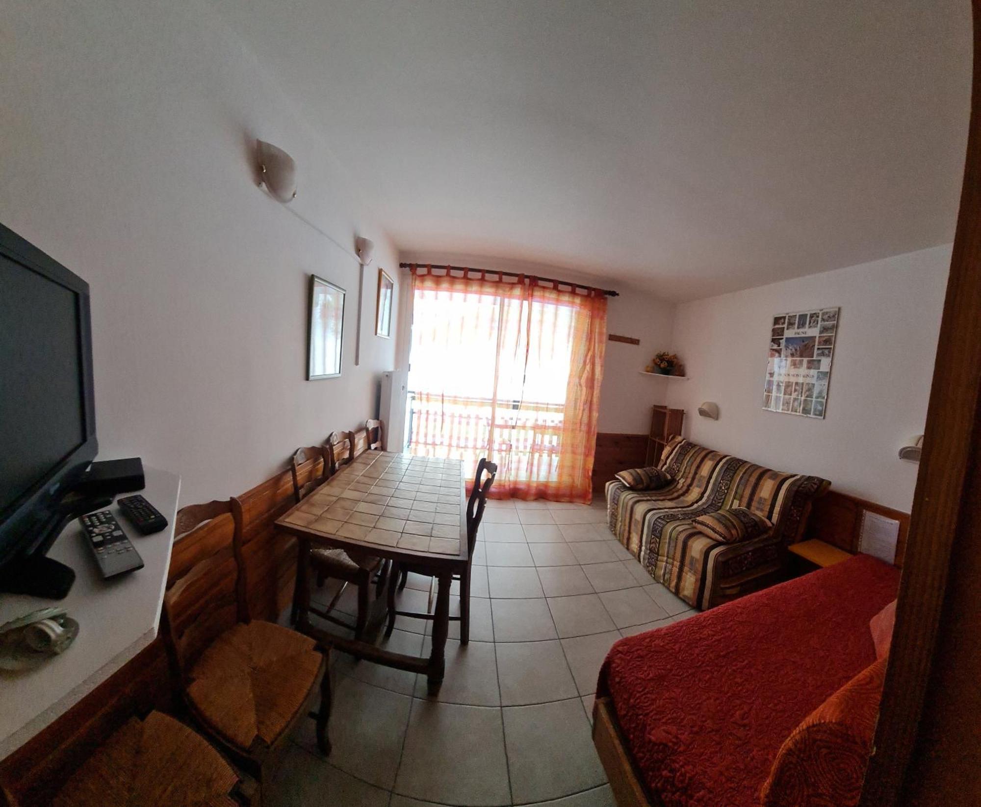 Appt Pied Pistes Et Centre Station Superdevoluy Chez Locasoleil *